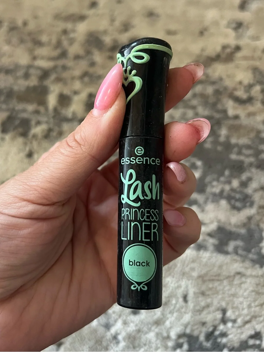 Essence Lash Princess Liner Black